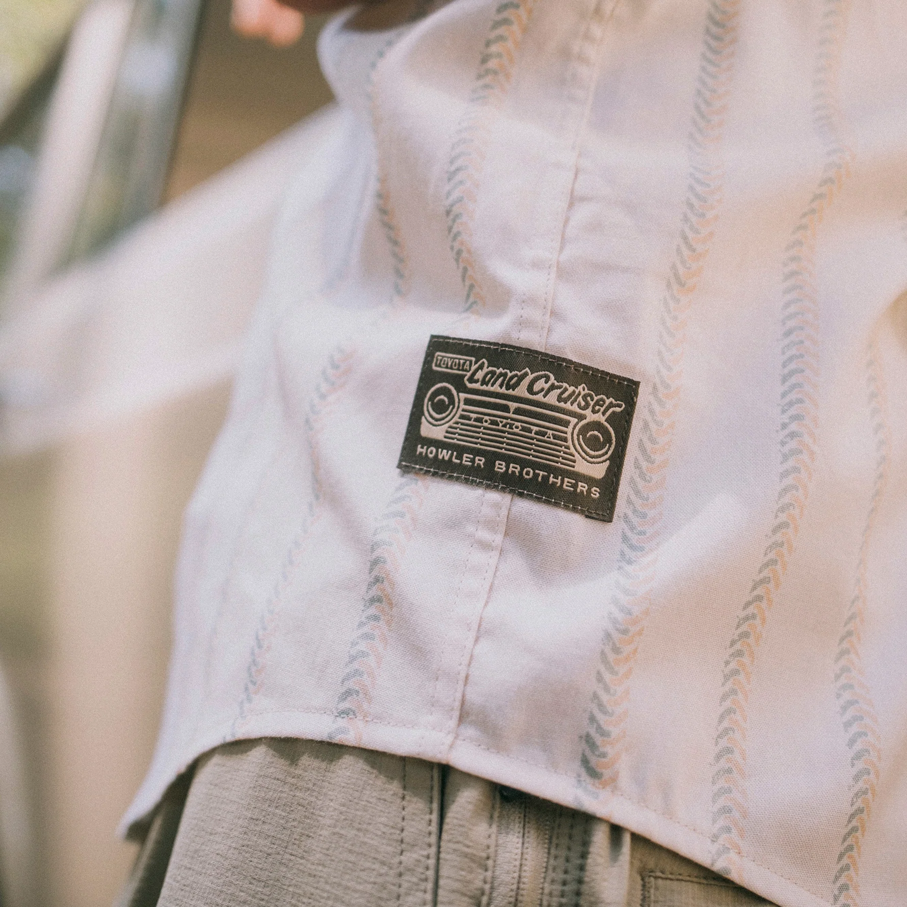 Land Cruiser H Bar B Snapshirt - Tracks : Off White - Image 6