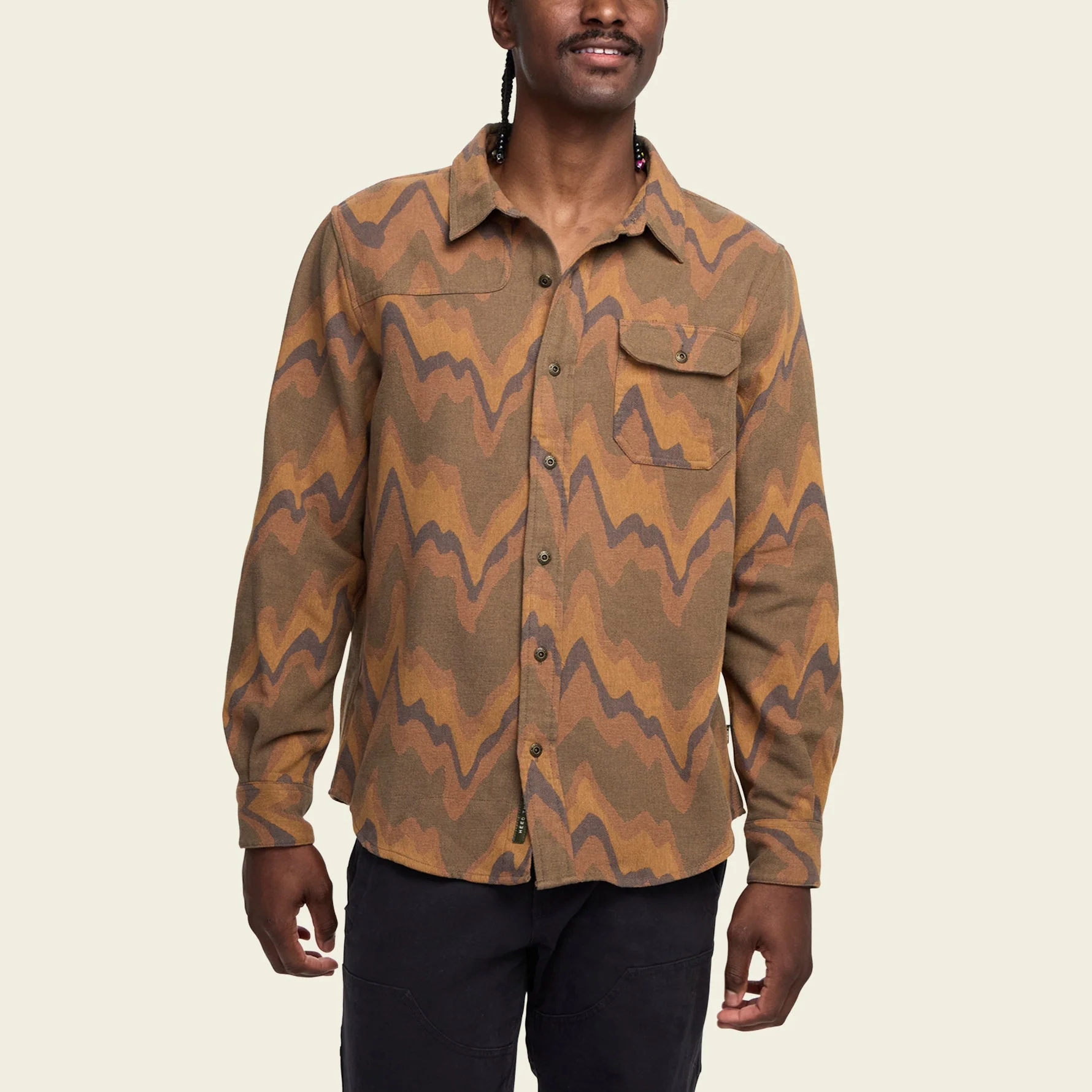 Harker's Flannel - Sediment Jacquard : Camel - Image 4