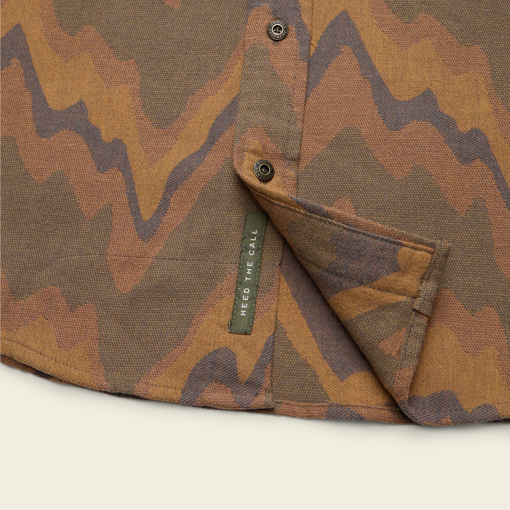 Harker's Flannel - Sediment Jacquard : Camel - Image 6