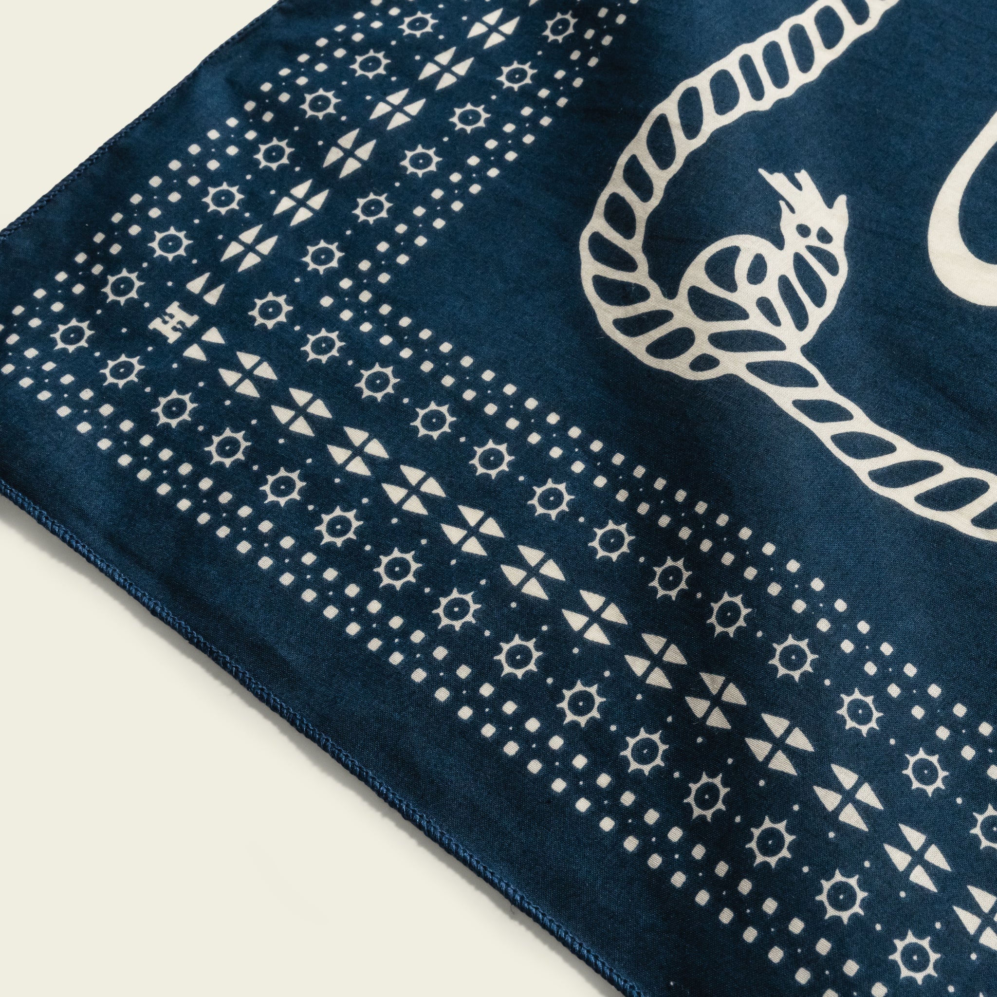 Howler Posse Bandana - Image 3