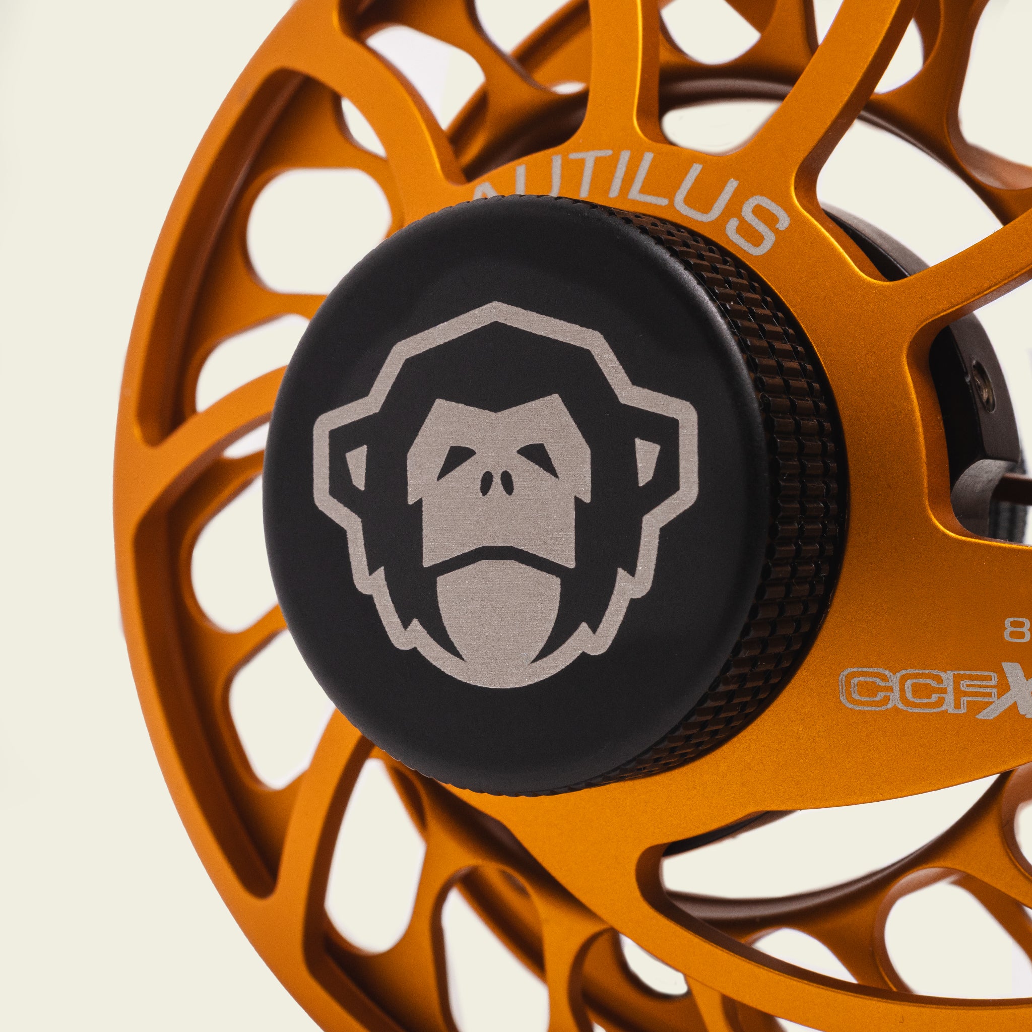 Nautilus Reel CCFX2 8/10 - El Mono : Howler Electric Orange - Image 2
