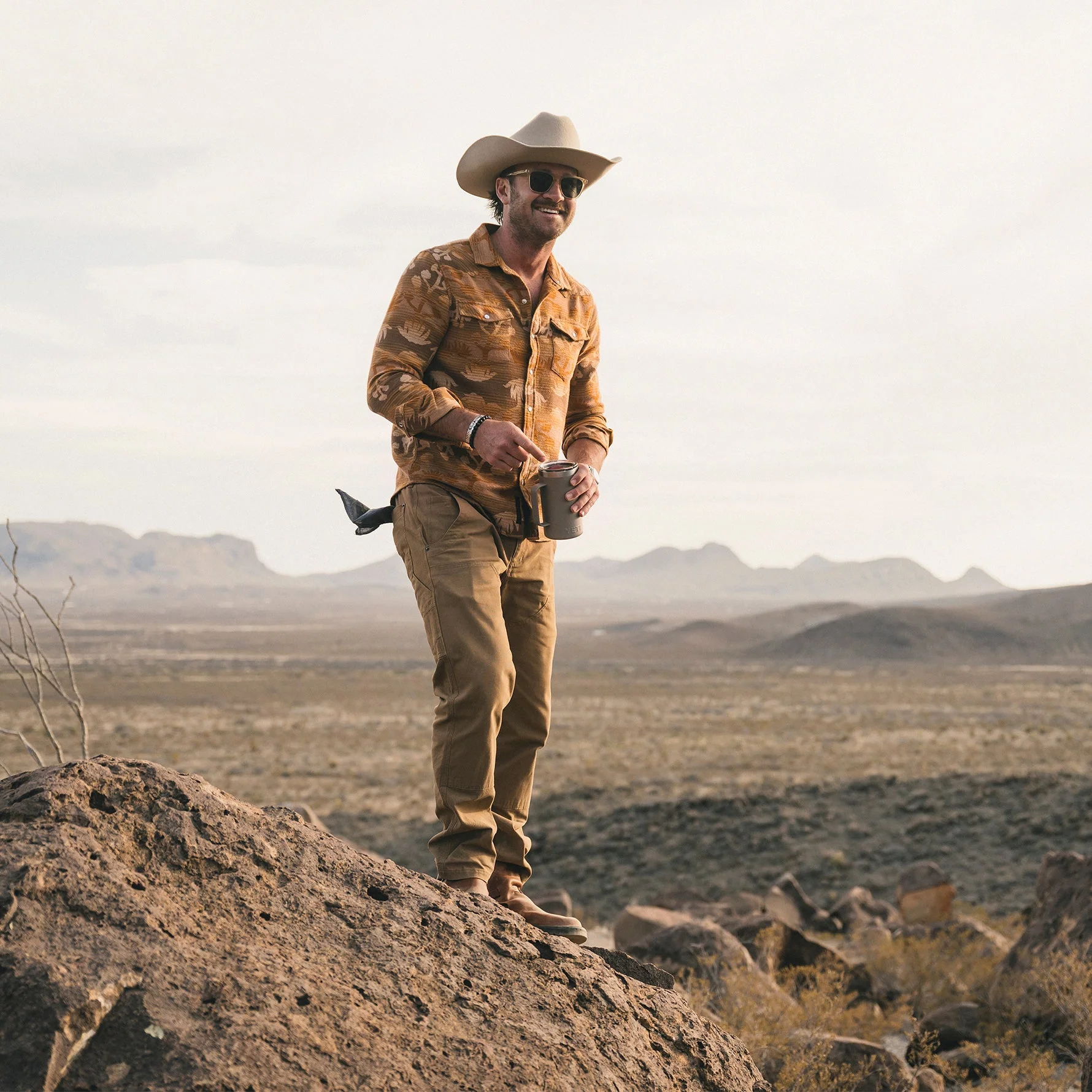 Sheridan Flannel - Maguey Mirage : Camel - Image 8